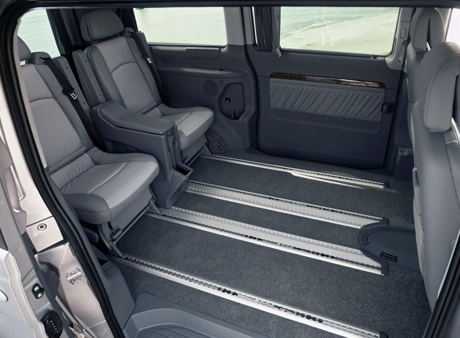  Mercedes-Benz Viano 2004 года  (фото 144 из 234)